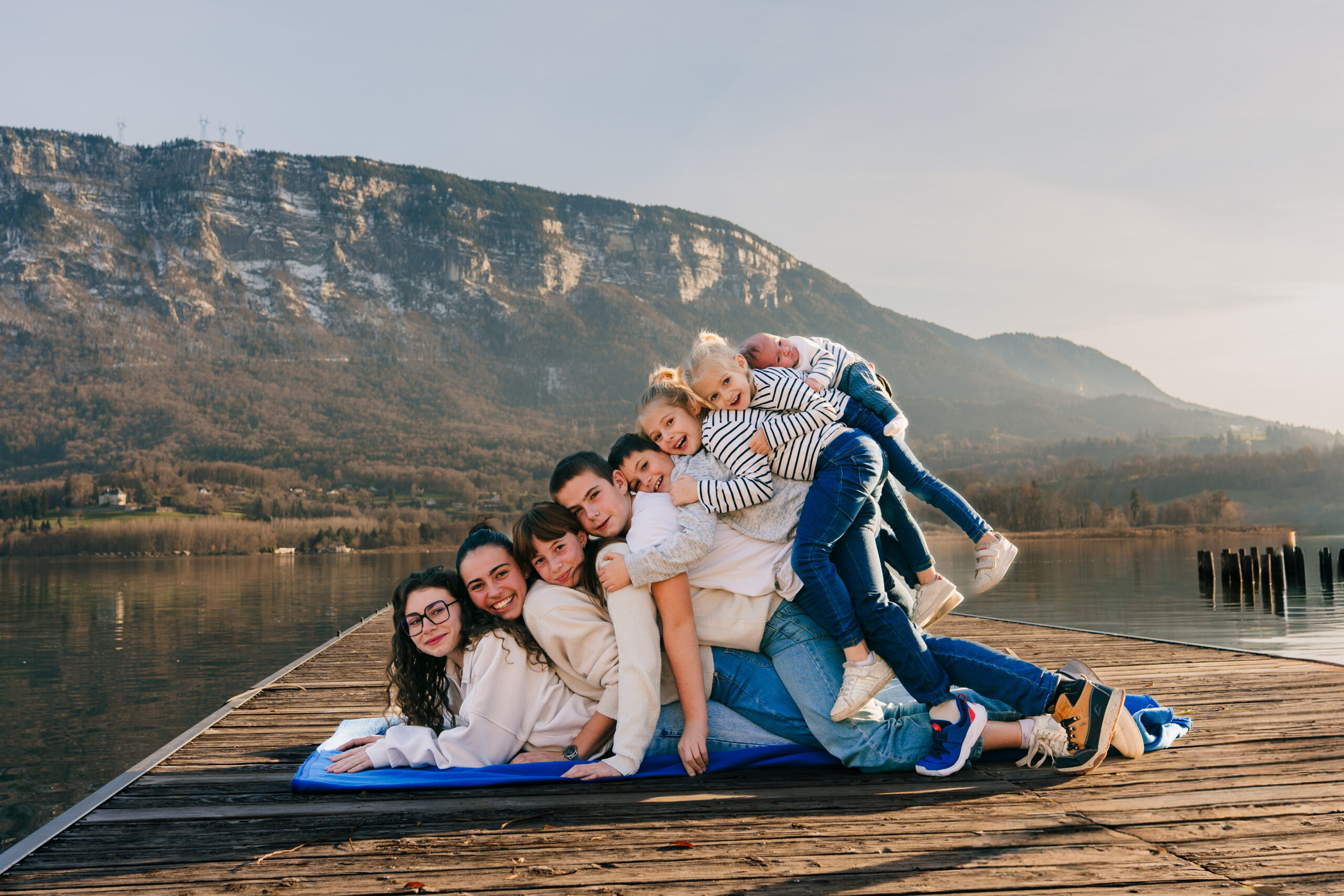 séance famille lifestyle à la maison
